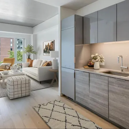 Luxury South End - 2 Bedroom King Amazing Views